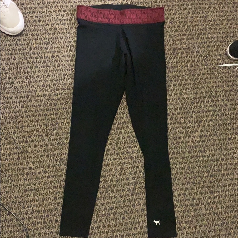 VS black yoga pant red band